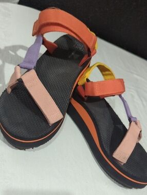 Women's Strap Velcro Sandals